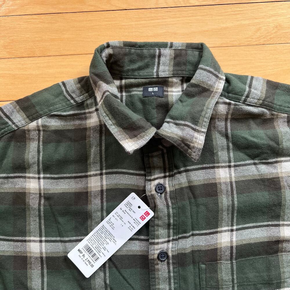 Uniqlo Flannel Checkered Button Down Shirt Mens Size Large Green White NWT - Picture 2 of 4
